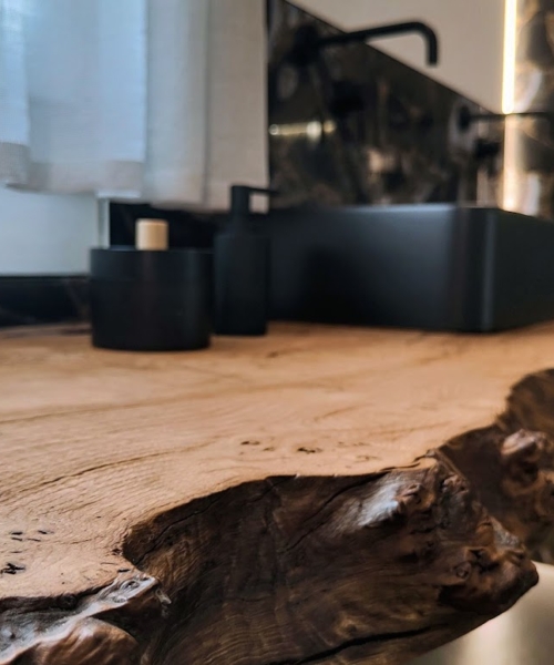 Mensola bagno in legno di castagno