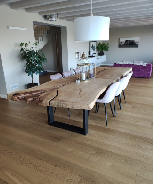 Tavolo in legno di Rovere