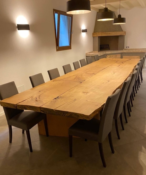 Tavolo in legno di Rovere